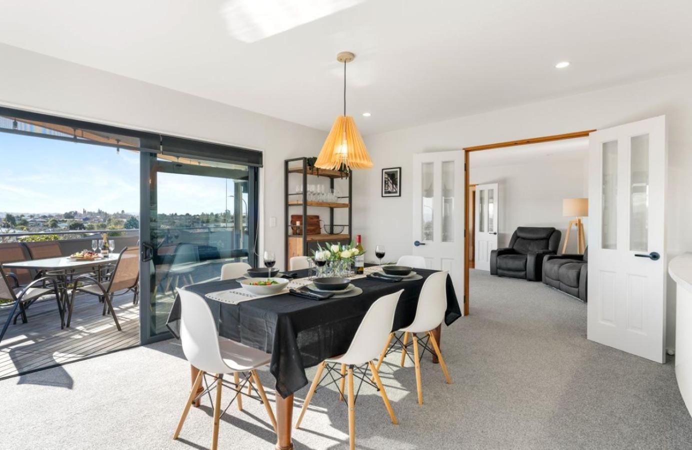 Lake Taupo Outlook - Table Tennis, Great Location Exterior foto