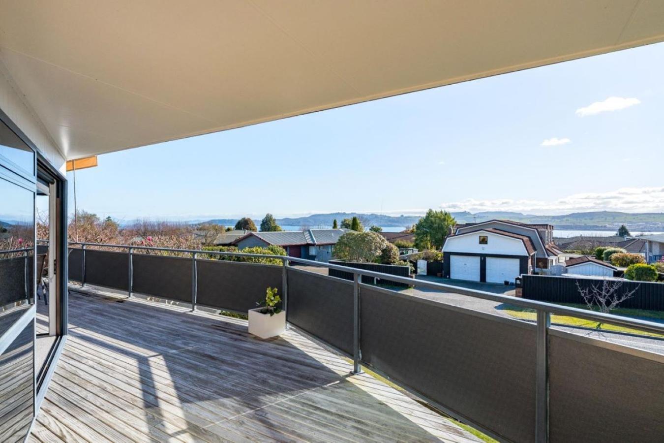Lake Taupo Outlook - Table Tennis, Great Location Exterior foto